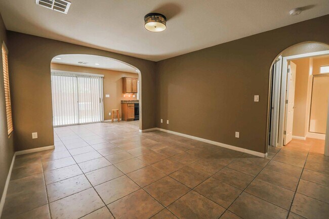 Building Photo - 7941 Alta Lima Valley Ct