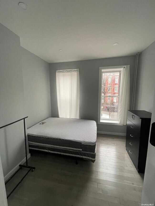 Building Photo - 1280 Herkimer St