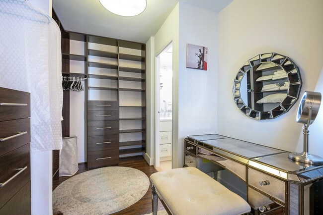 Building Photo - 3209 Cherry Hill Ln