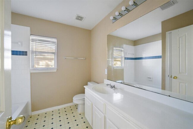 Building Photo - 20806 Pierceton Ct