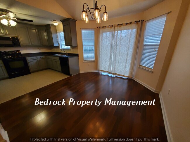 Building Photo - 110 Fernwood Cir