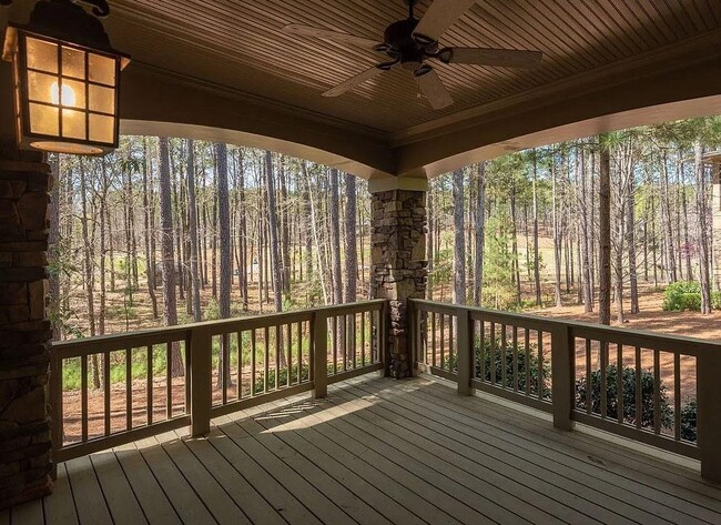 Building Photo - 1111 Regency Dr