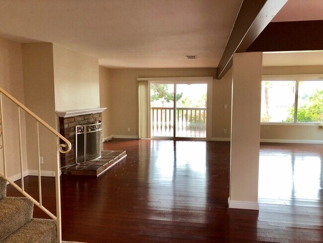Building Photo - 31440 Club Vista Ln