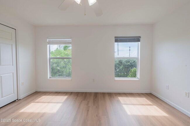 Building Photo - 3701 Titanic Cir
