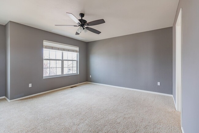 Building Photo - Beautiful Two Story House