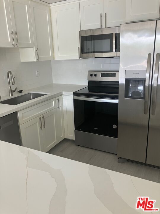 Building Photo - 969 Hilgard Ave