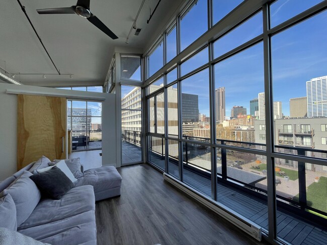 Building Photo - 199 S 5th St