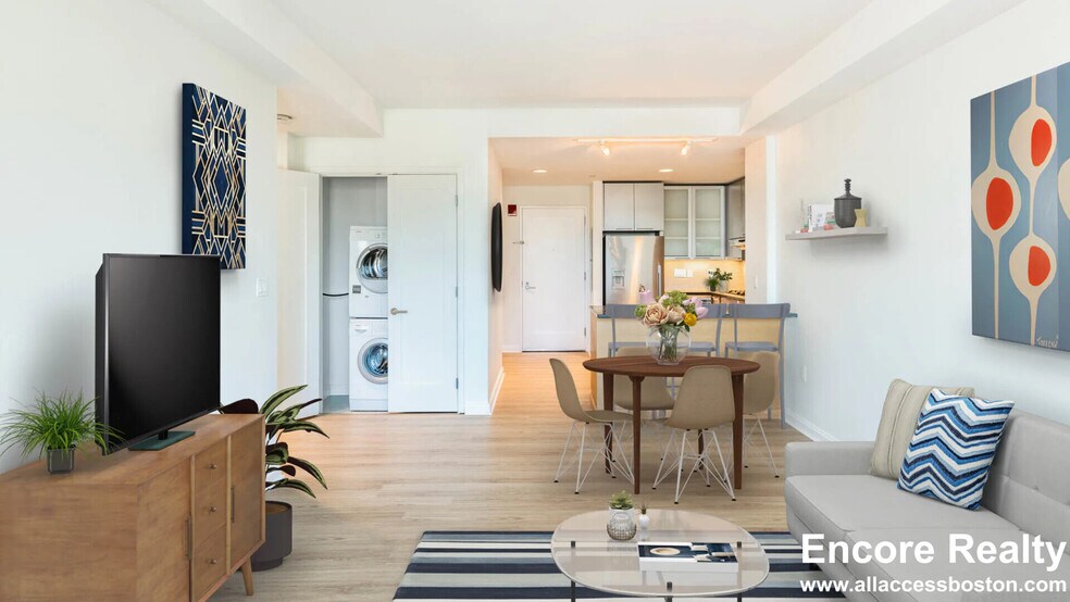 Building Photo - 285 Third St. Unit 723