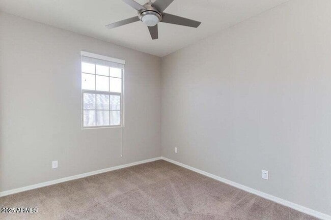 Building Photo - 15837 S 11th Way