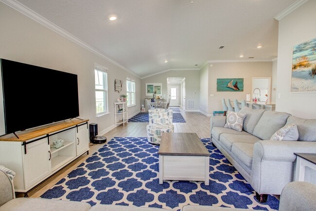 Building Photo - ST. AUGUSTINE HOME FOR RENT!