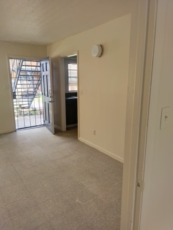 Building Photo - 218 S Tampa Ave