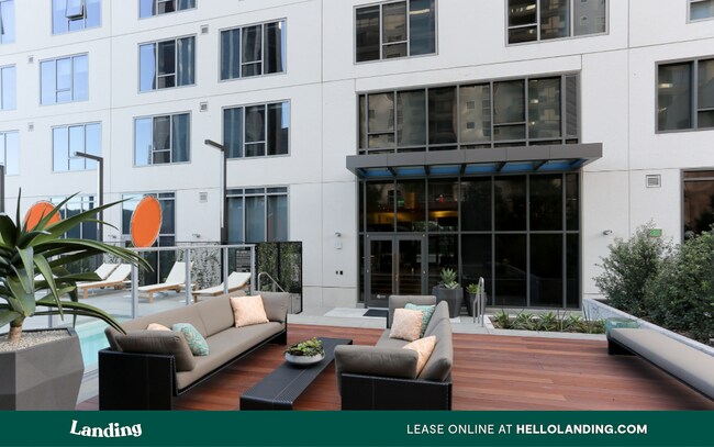 Building Photo - 225 S Grand Ave