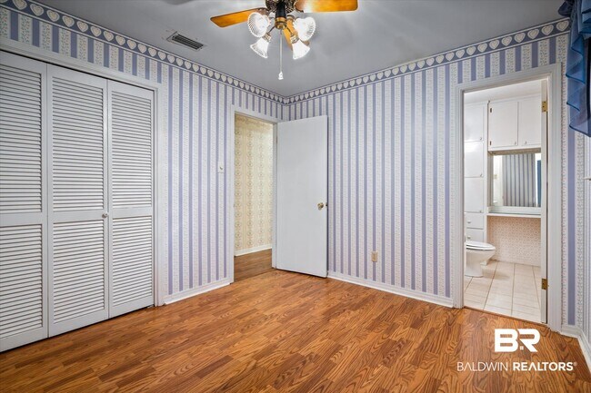 Building Photo - 7300 Cypress Ave