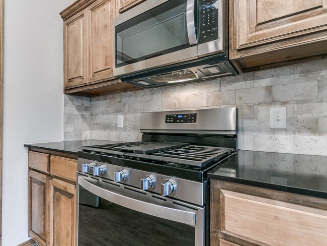 Building Photo - 3421 Pagoda Pead Dr