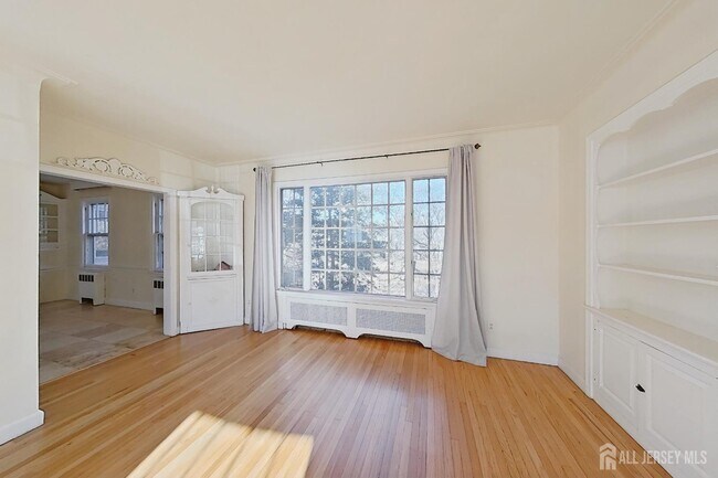 Building Photo - 205 Ashland Rd