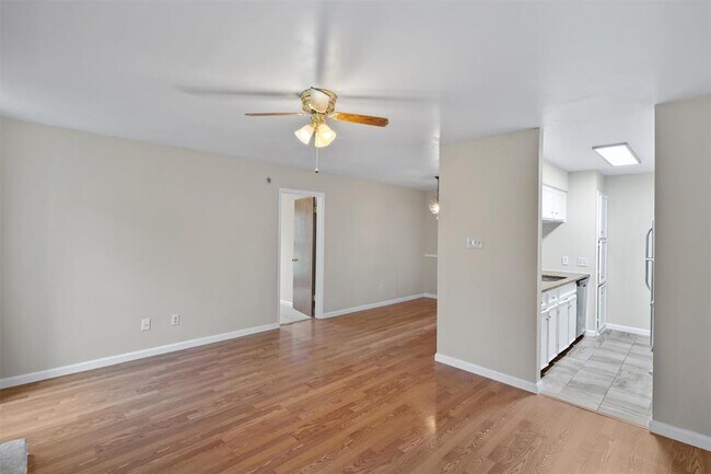 Building Photo - 10616 Mellow Meadow Dr