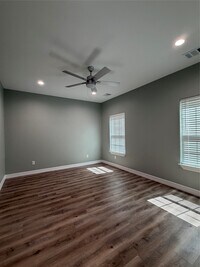 Building Photo - 408 Mary Ave