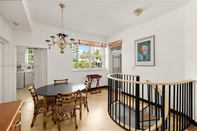 Building Photo - 20165 NE 39th Pl