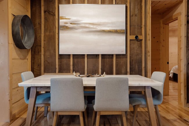 Building Photo - 521 Baywood Dr