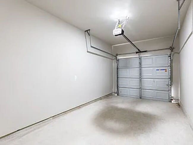Building Photo - **Discover Elevated Living at Hunters Ranch!**