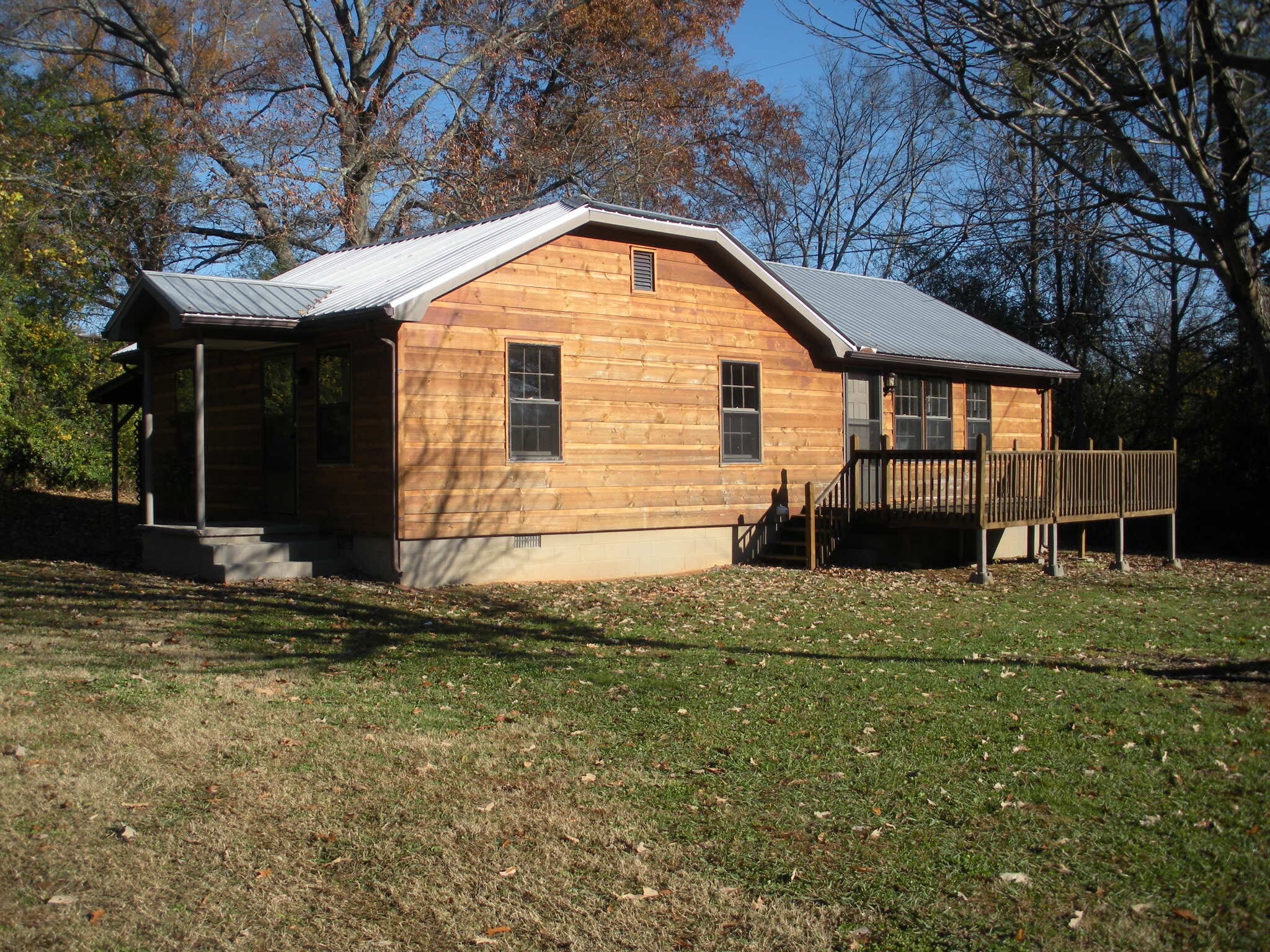 Building Photo - 12 Farmer Rd NW