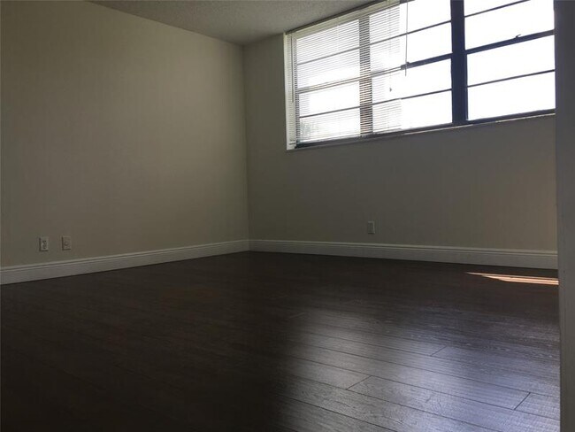 Building Photo - 2440 DC Country Club Boulevard