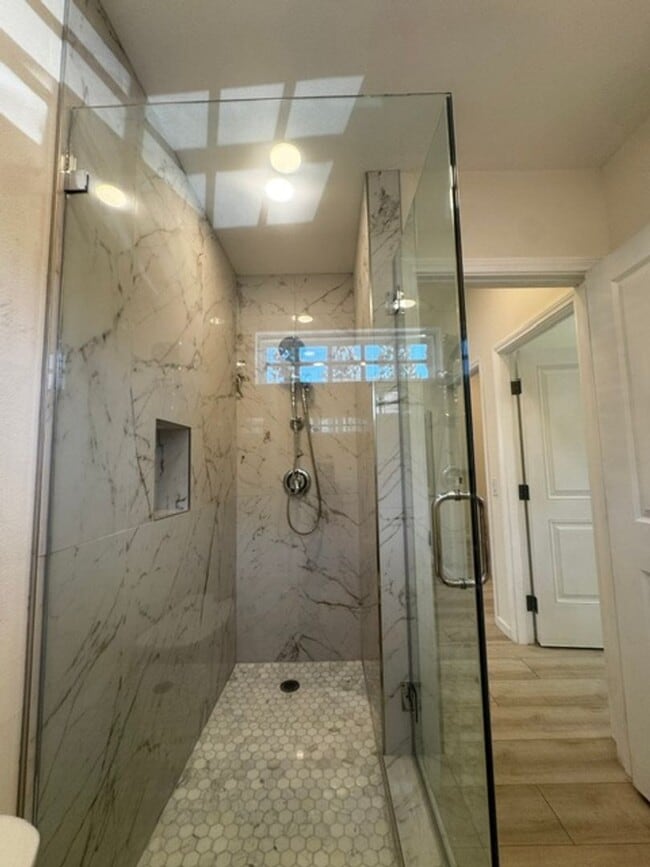 Building Photo - Brand new 2 bedroom ADU in gated area of Thousand Oaks
