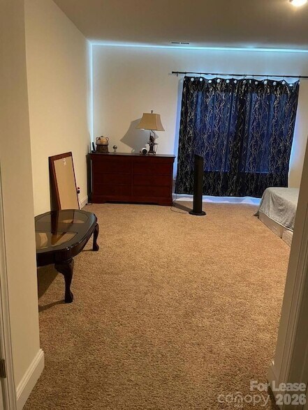 Building Photo - 10359 Paper Birch Dr