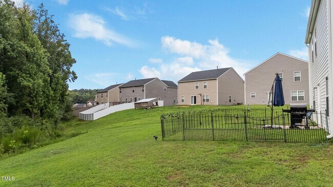 Building Photo - 132 Rockfall Wy