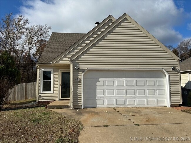 Primary Photo - 6130 S Xenophon Ave