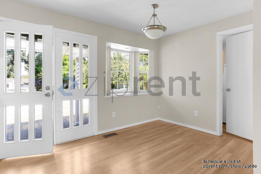 Building Photo - 14715 57th Ave S