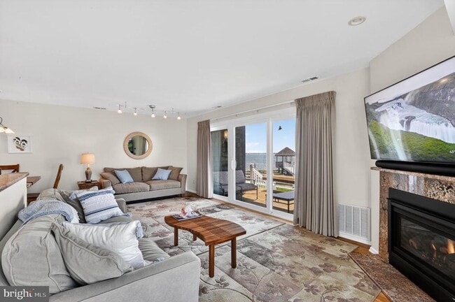 Building Photo - 1401 Harbour Cove