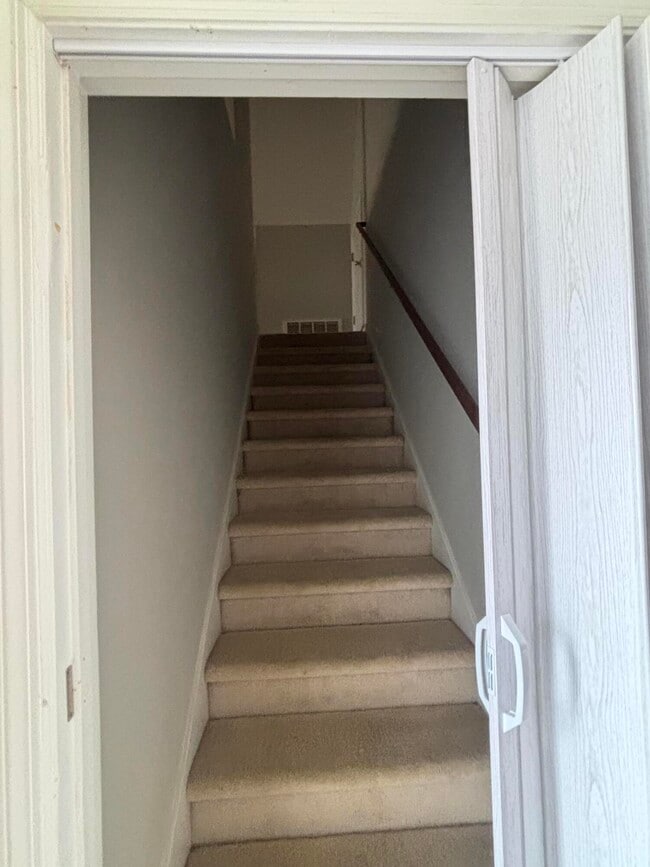 Building Photo - 158 Mallard Lake Dr