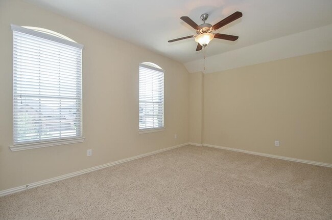 Building Photo - 3502 Fern Creek Ct