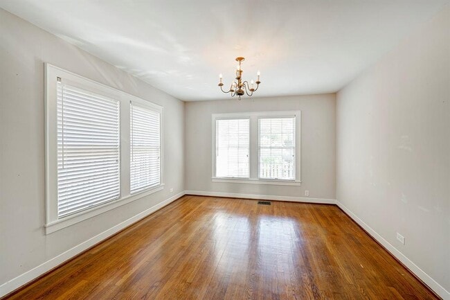 Building Photo - 1741 Wroxton Ct