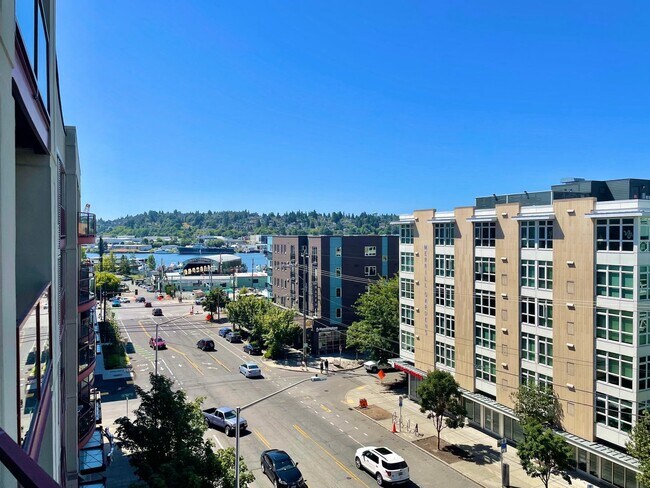Building Photo - Live in the Heart of Ballard!