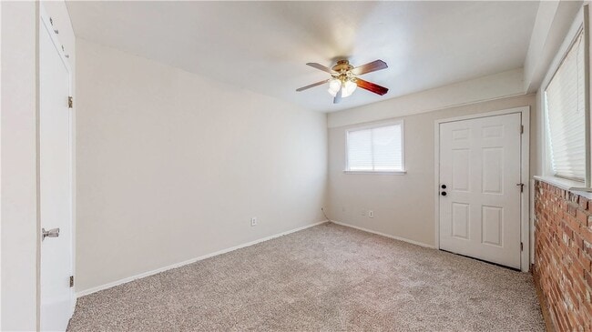 Building Photo - 1407 Lawyer St