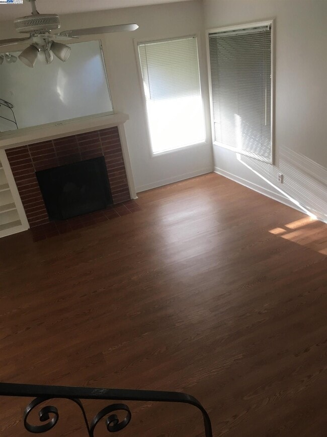 Building Photo - 500 Fortuna Ave