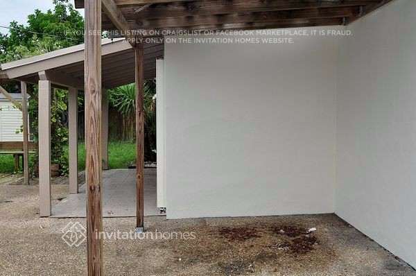 Building Photo - 1755 SW 37th Way