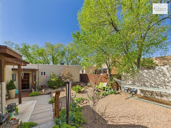 Primary Photo - Beautifully Furnished and Equipped Propert...