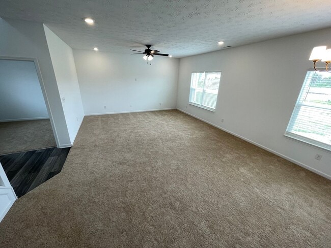 Building Photo - East Jefferson County New Home For Rent