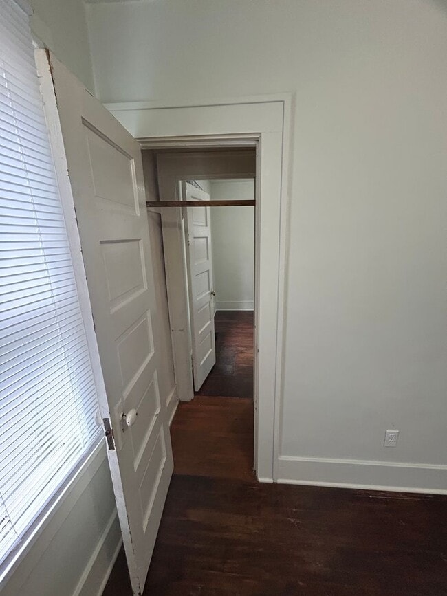 Building Photo - 2bed/1bath Single Family Home For Rent in ...