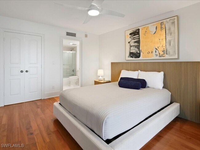 Building Photo - 2750 Gulf Shore Blvd N