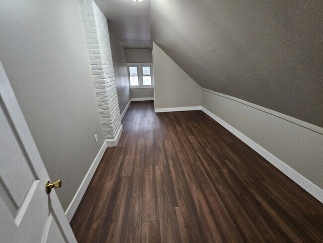 Building Photo - 4211 Spokane Ave