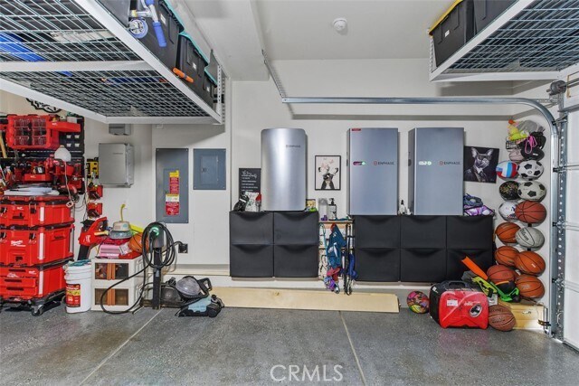 Building Photo - 32600 Manhattan Ave