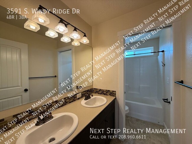 Building Photo - 3591 S Windy Ridge Dr