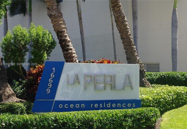 Building Photo - 16699 Collins Ave