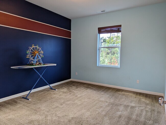 Boy's room - 3724 196th Pl SE