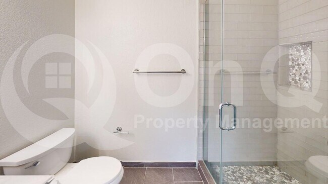 Building Photo - 11666 N 28th Dr