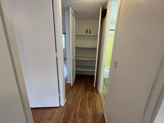 Building Photo - Salt Lake (Honolulu) Ilima West - 2 bedrooms, 1 bathroom with AC, 1 assigned parking